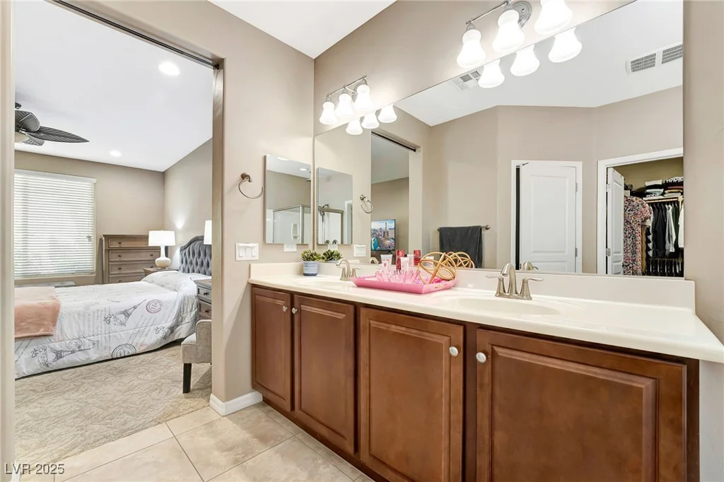 10247 Jamapa, Las Vegas, NV 89178