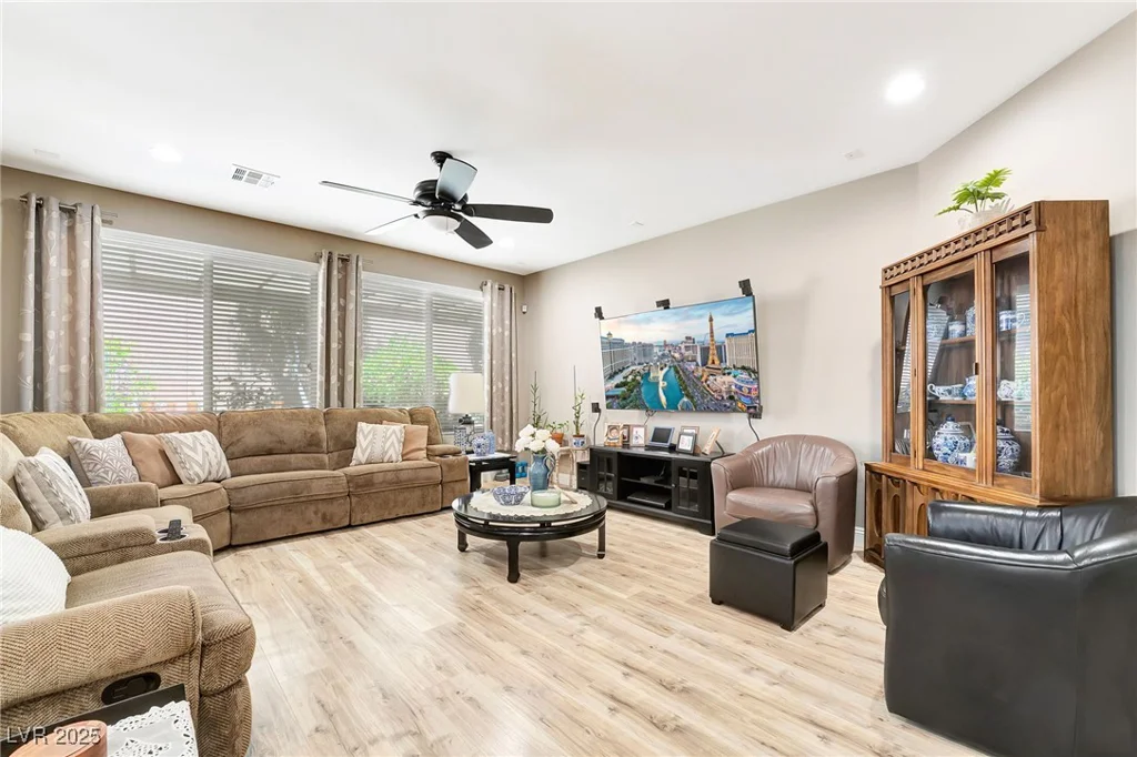 10247 Jamapa, Las Vegas, NV 89178