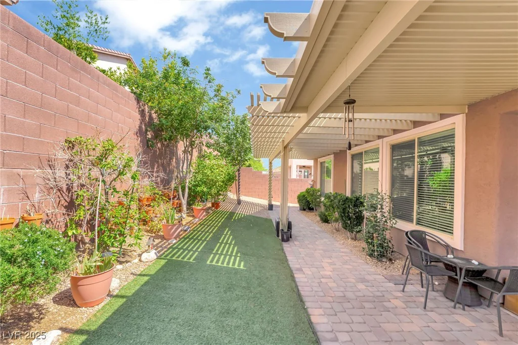 10247 Jamapa, Las Vegas, NV 89178