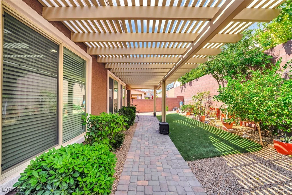 10247 Jamapa, Las Vegas, NV 89178