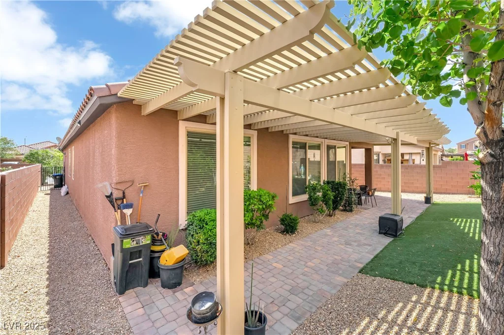 10247 Jamapa, Las Vegas, NV 89178