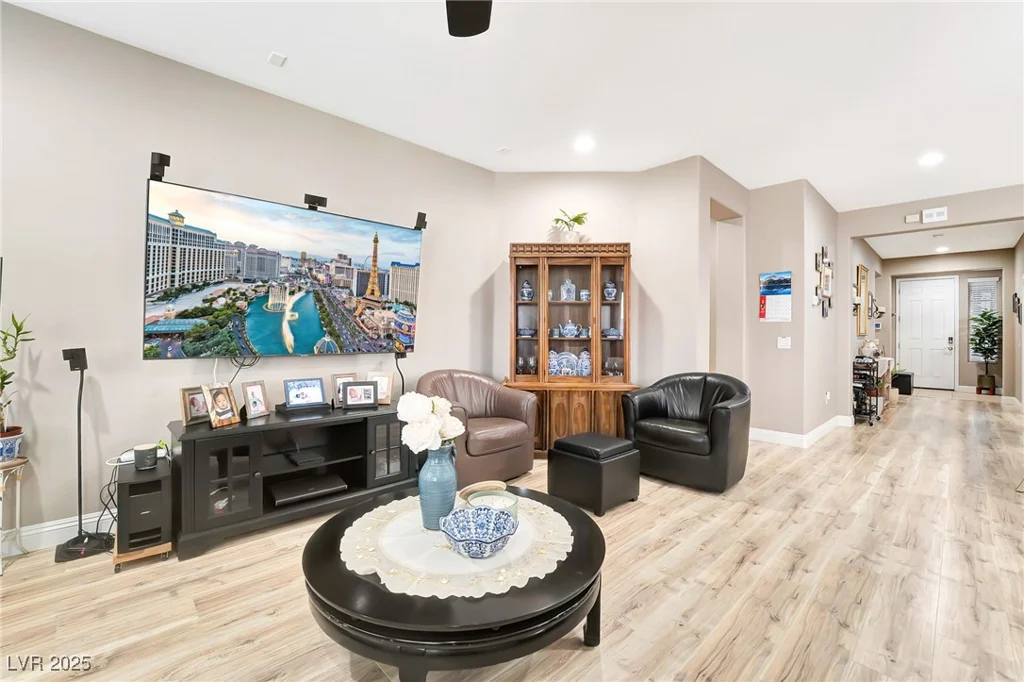 10247 Jamapa, Las Vegas, NV 89178