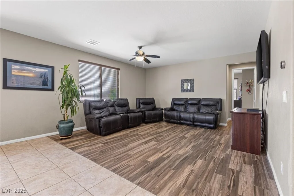 8925 Kenzie Cove, Las Vegas, NV 89131