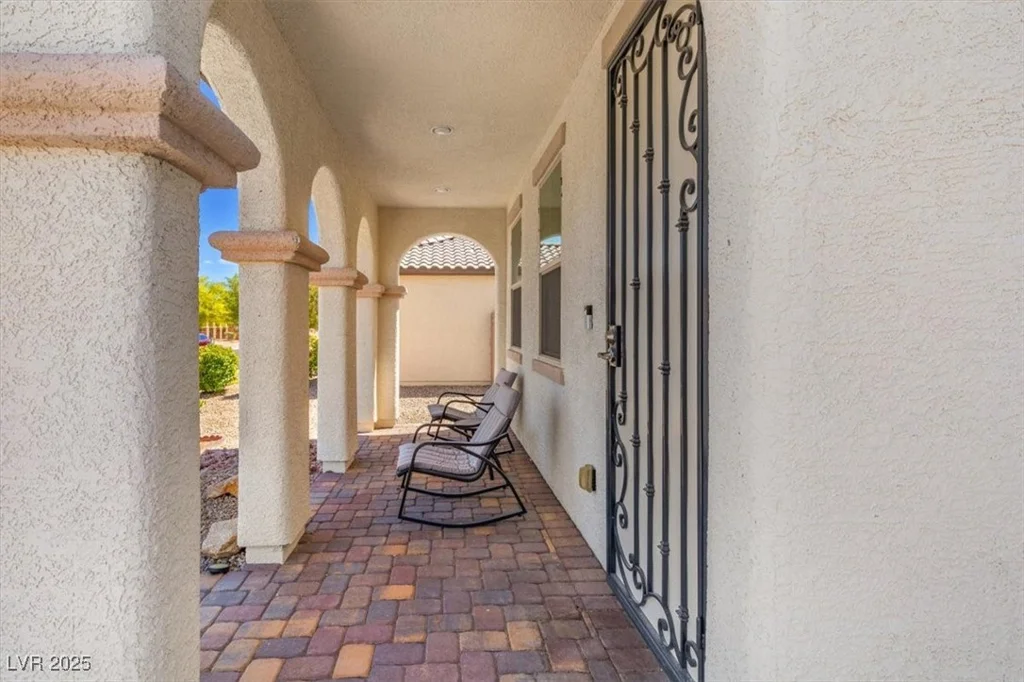 8925 Kenzie Cove, Las Vegas, NV 89131