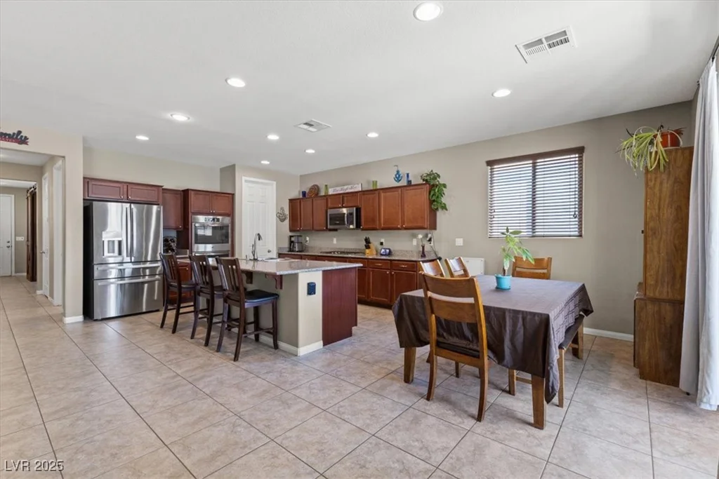 8925 Kenzie Cove, Las Vegas, NV 89131