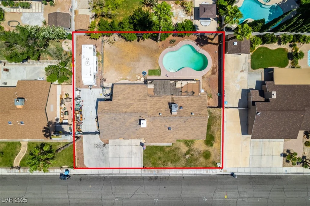 6710 Rocking Horse, Las Vegas, NV 89108