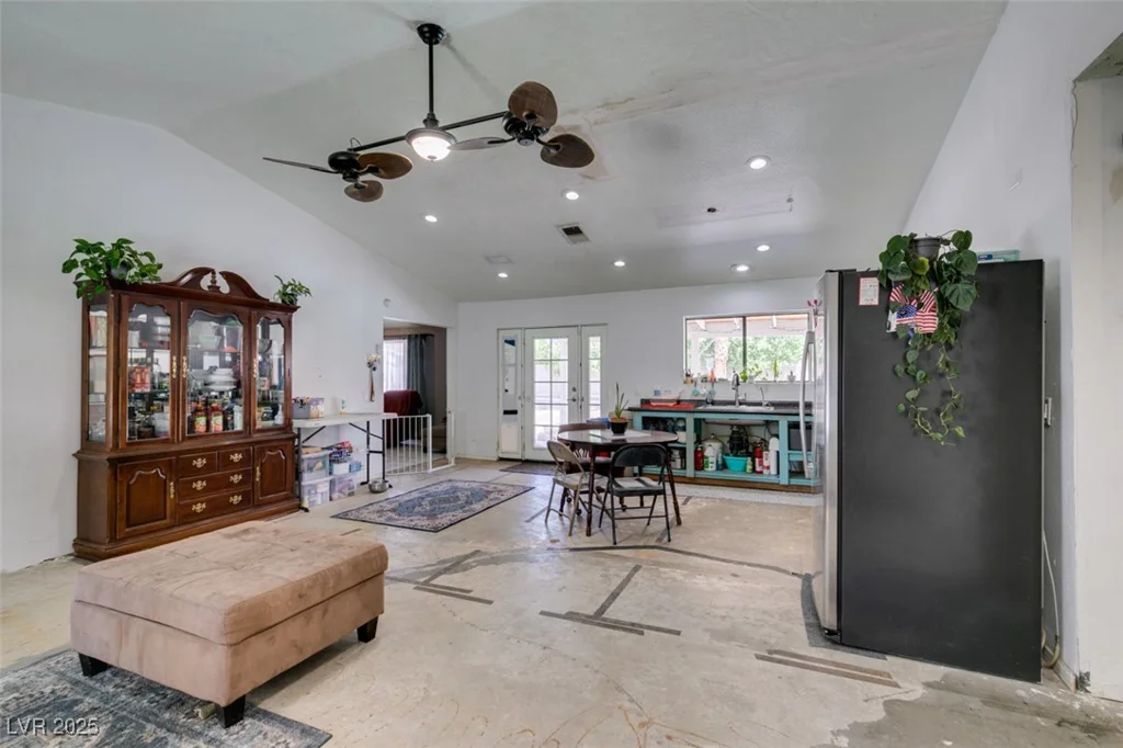6710 Rocking Horse, Las Vegas, NV 89108