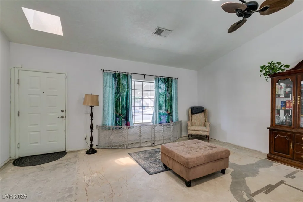 6710 Rocking Horse, Las Vegas, NV 89108