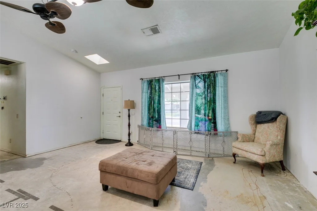 6710 Rocking Horse, Las Vegas, NV 89108