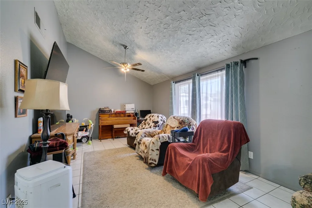 6710 Rocking Horse, Las Vegas, NV 89108