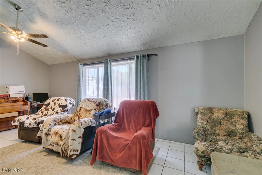 6710 Rocking Horse, Las Vegas, NV 89108