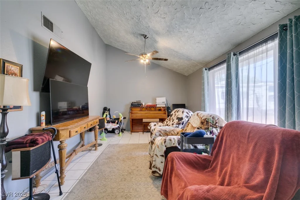 6710 Rocking Horse, Las Vegas, NV 89108