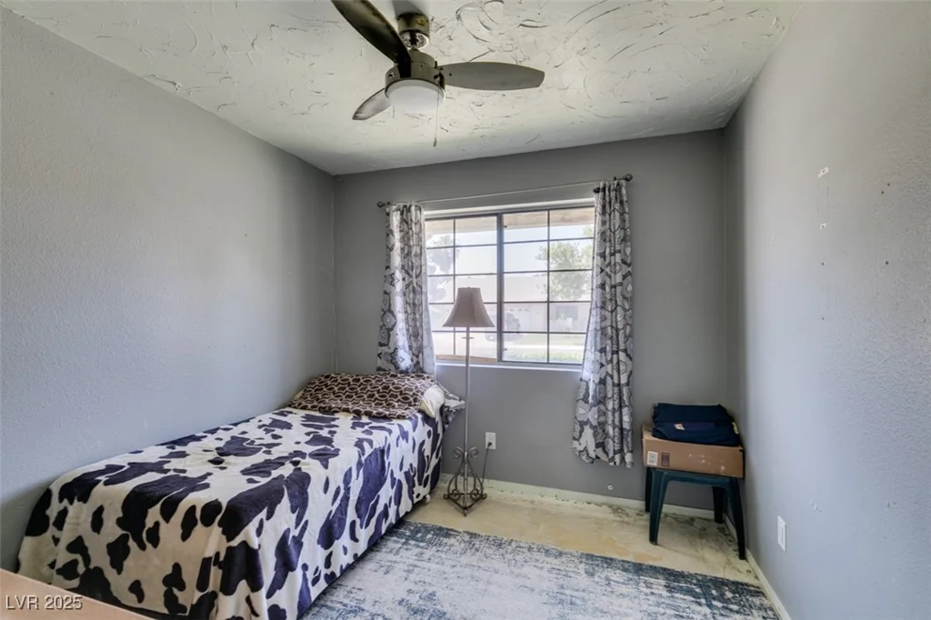 6710 Rocking Horse, Las Vegas, NV 89108