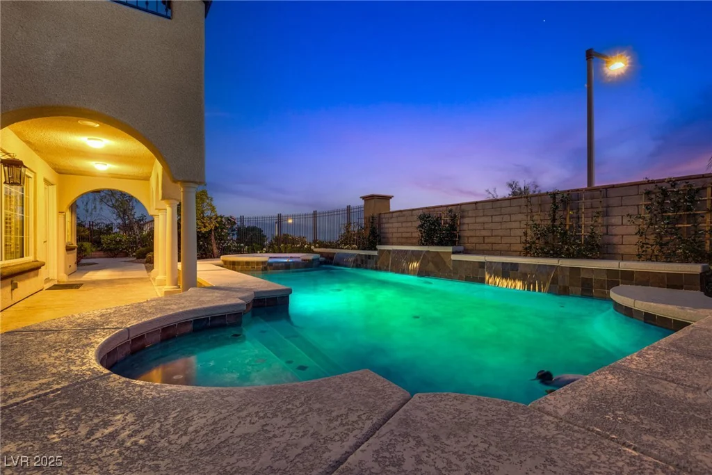 12021 La Palmera, Las Vegas, NV 89138
