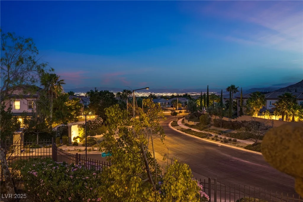 12021 La Palmera, Las Vegas, NV 89138