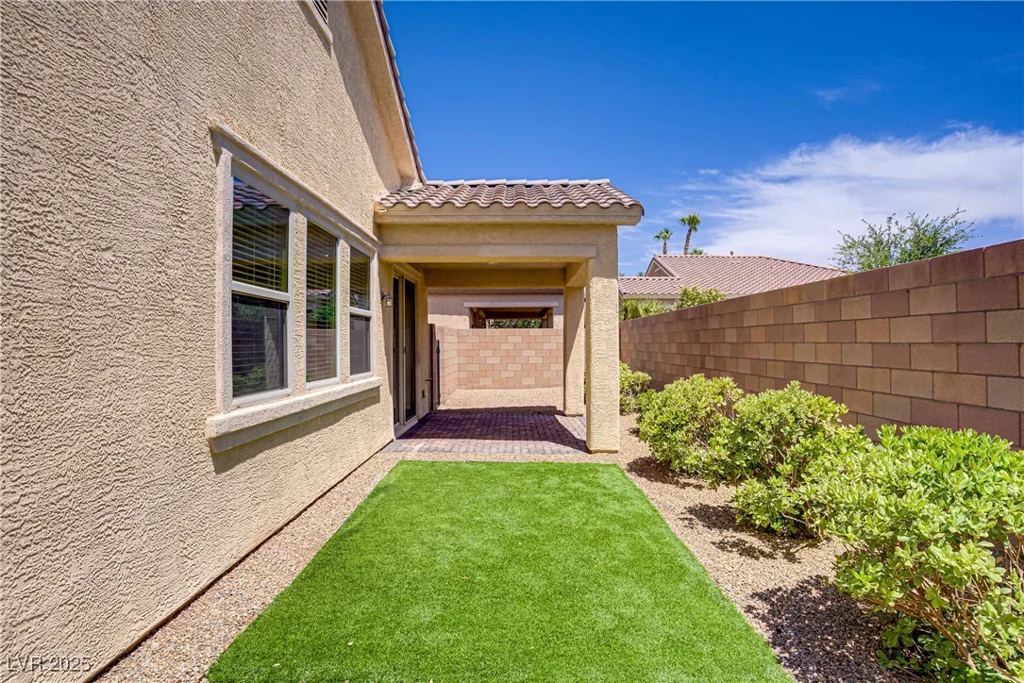 589 Via Paladini, Henderson, NV 89011