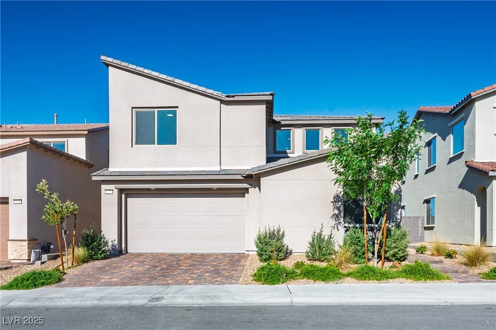 9476 Lunar Phase, Las Vegas, NV 89143