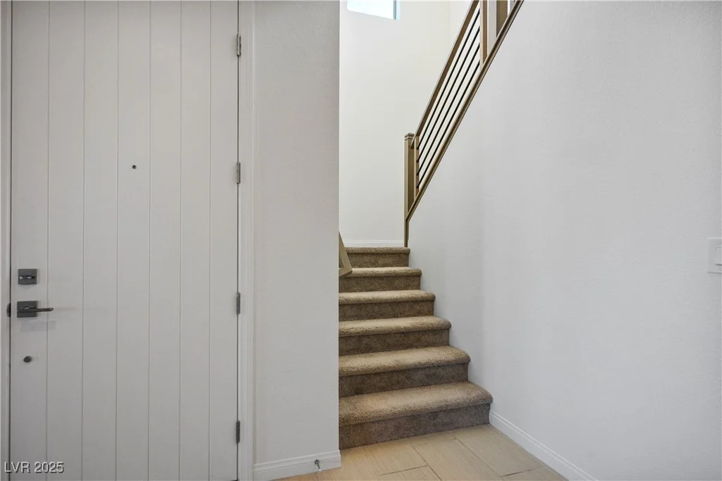 9476 Lunar Phase, Las Vegas, NV 89143