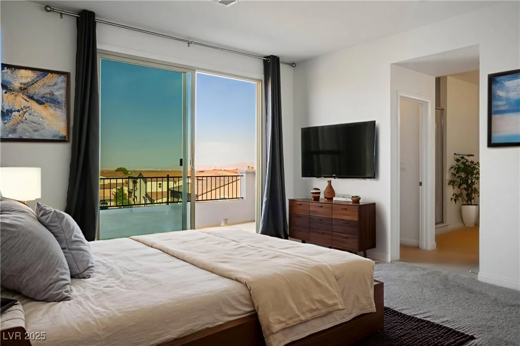 9476 Lunar Phase, Las Vegas, NV 89143