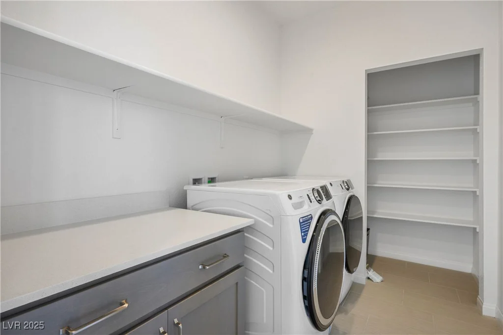 9476 Lunar Phase, Las Vegas, NV 89143
