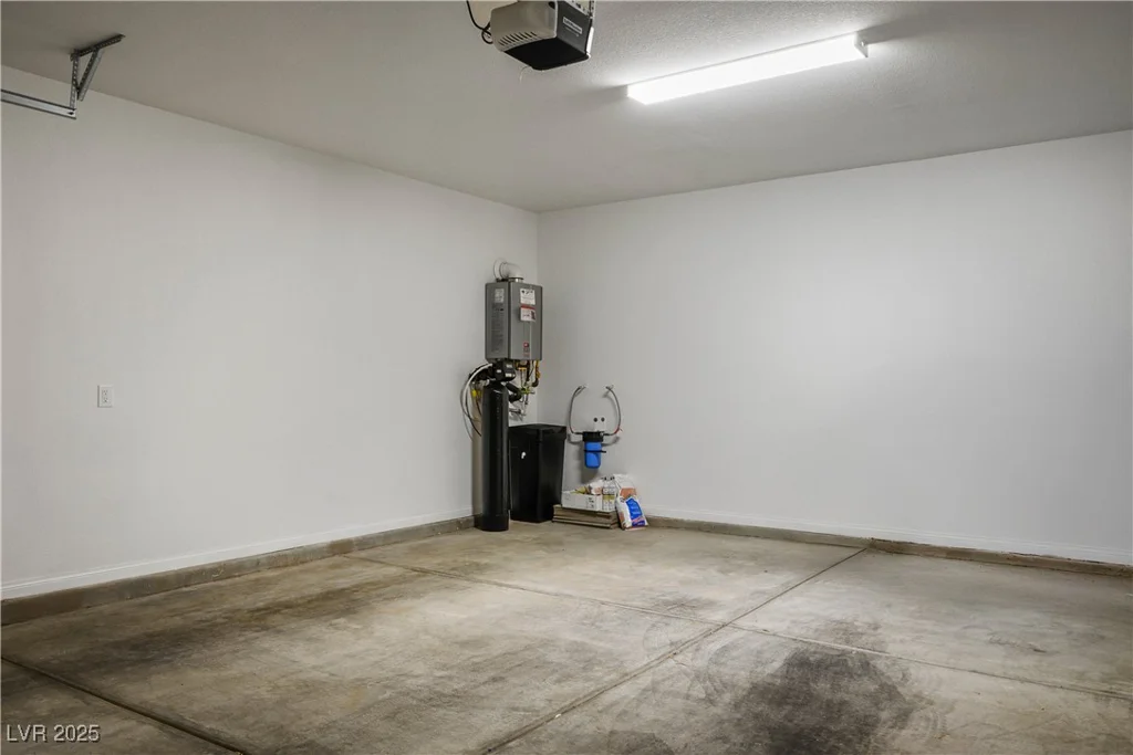9476 Lunar Phase, Las Vegas, NV 89143