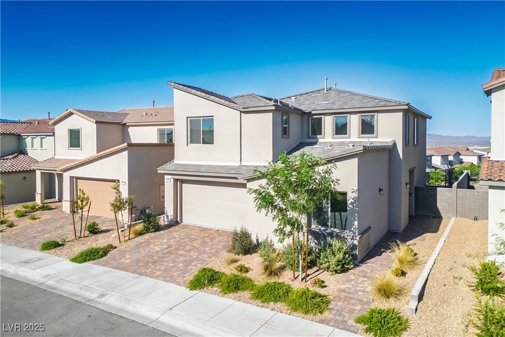 9476 Lunar Phase, Las Vegas, NV 89143