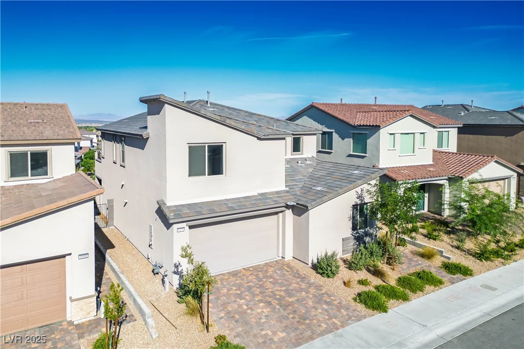 9476 Lunar Phase, Las Vegas, NV 89143