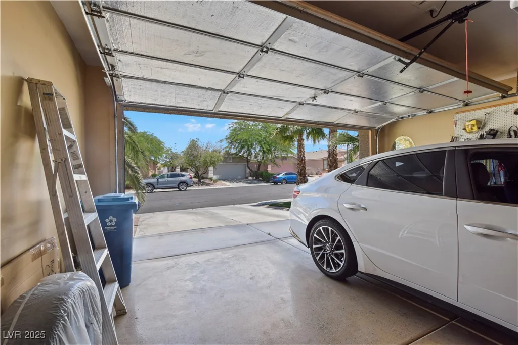 10203 ARLINGTON ABBY, Las Vegas, NV 89183