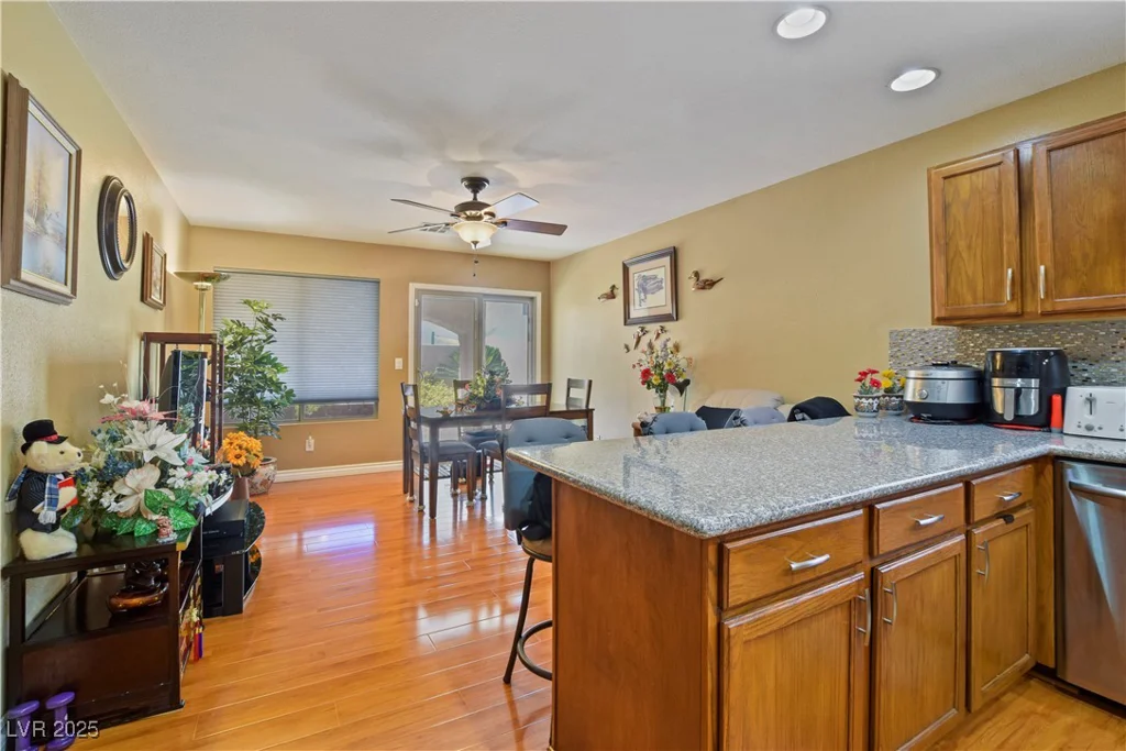 10203 ARLINGTON ABBY, Las Vegas, NV 89183