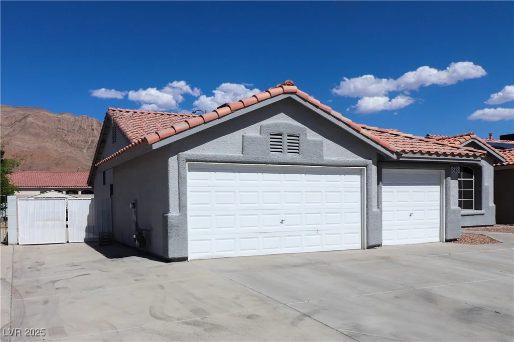 878 Samoy, Las Vegas, NV 89110