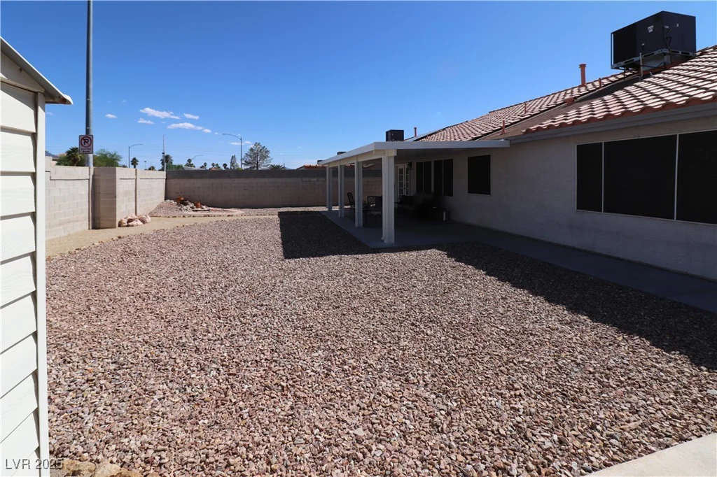 878 Samoy, Las Vegas, NV 89110