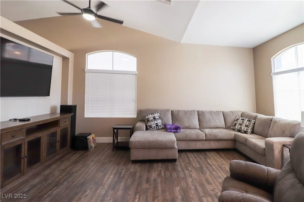 878 Samoy, Las Vegas, NV 89110
