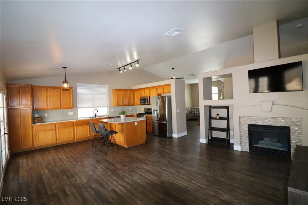878 Samoy, Las Vegas, NV 89110
