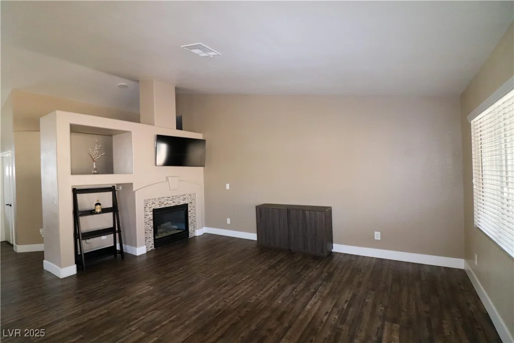 878 Samoy, Las Vegas, NV 89110