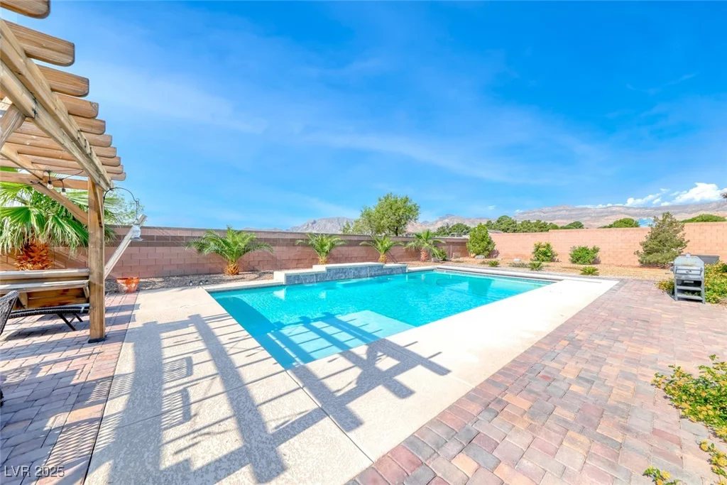 6311 Baker Creek, Las Vegas, NV 89149