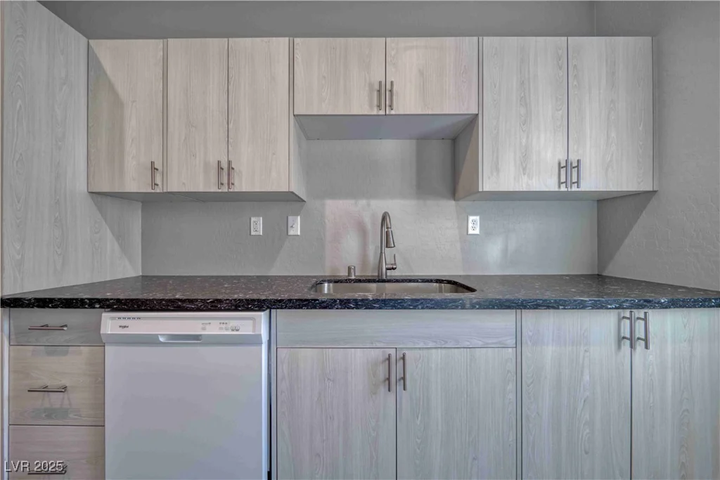 610 San Lorenzo, Pahrump, NV 89048