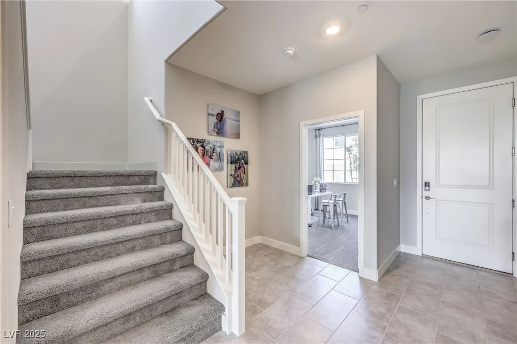 7713 Serenity Bay, North Las Vegas, NV 89084
