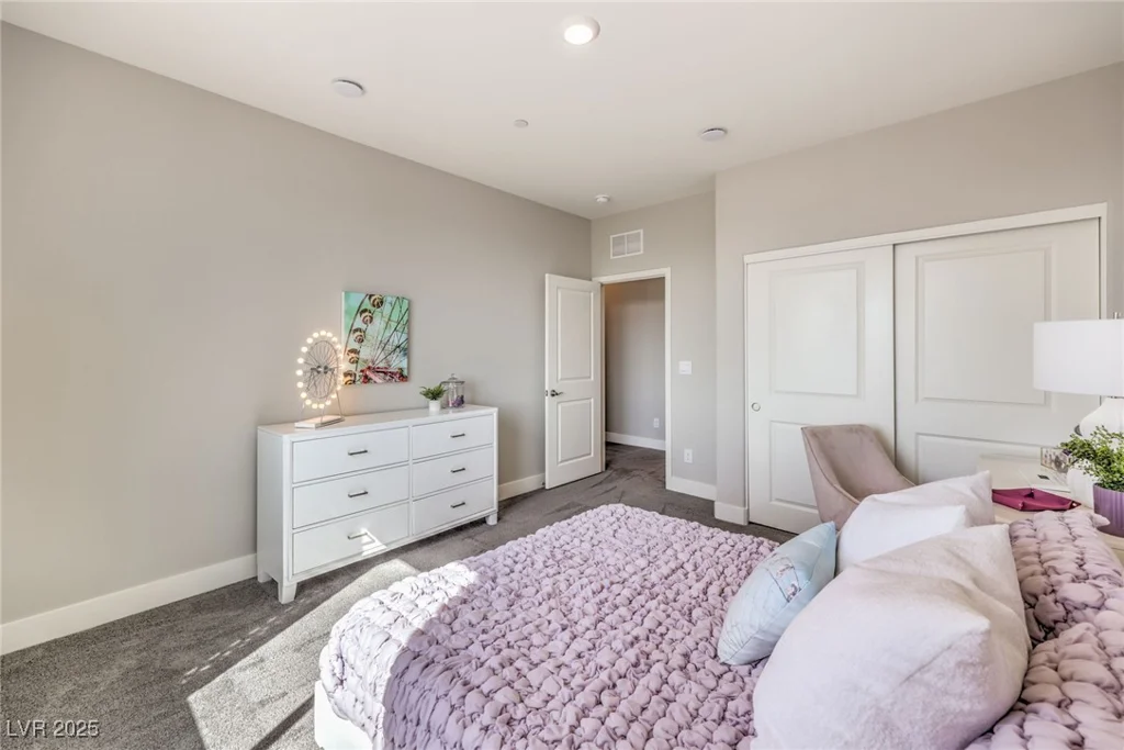 7713 Serenity Bay, North Las Vegas, NV 89084