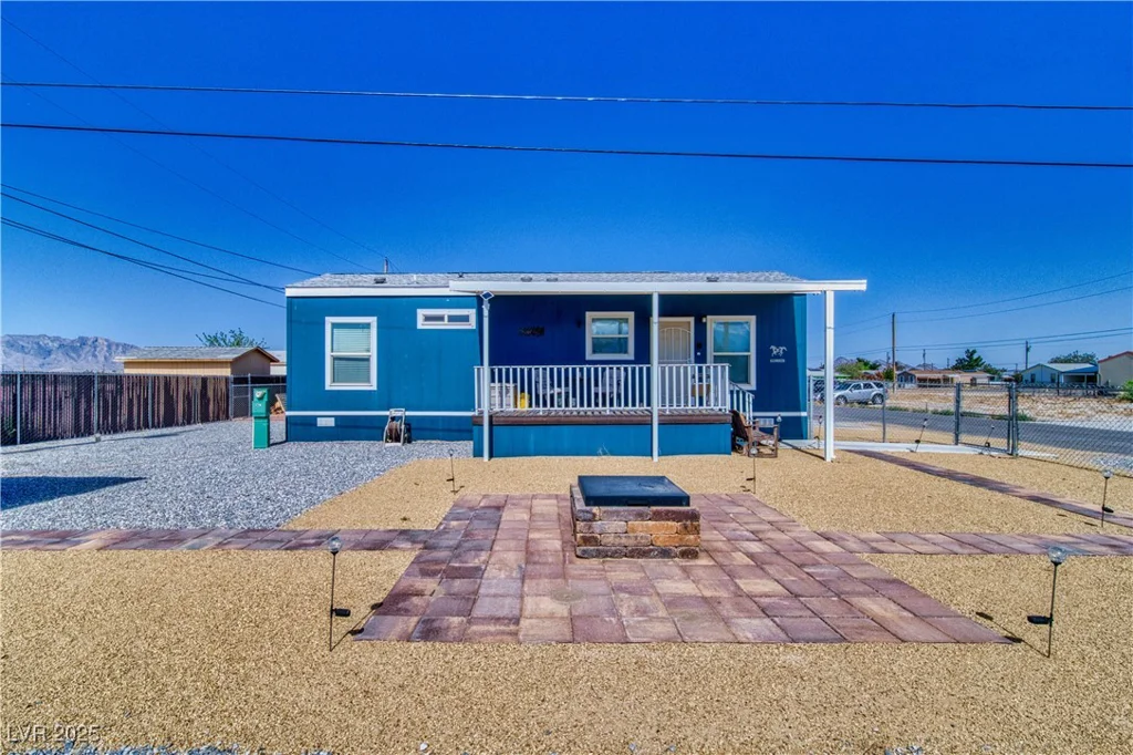 221 Moore, Pahrump, NV 89048