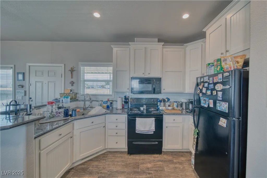 221 Moore, Pahrump, NV 89048