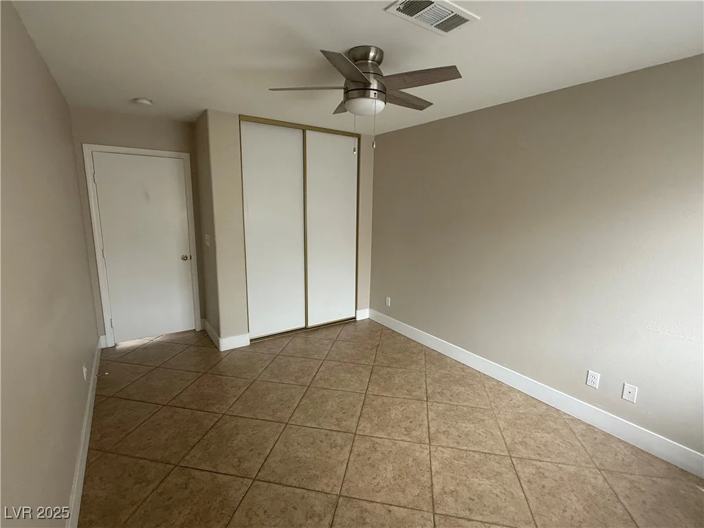 2025 Cary Grant, Las Vegas, NV 89142