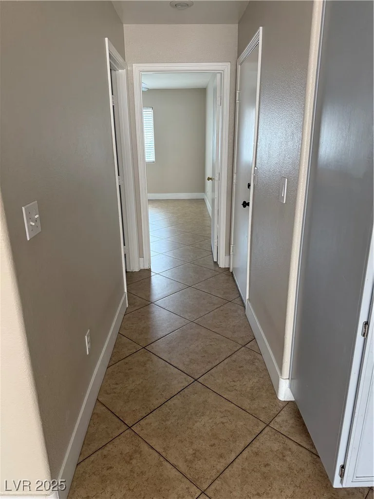 2025 Cary Grant, Las Vegas, NV 89142