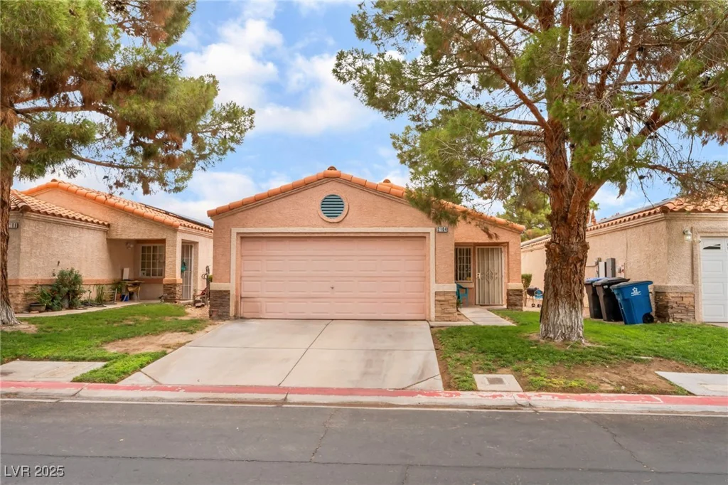 2104 Kendall Hill, Las Vegas, NV 89106