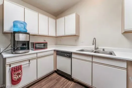 2104 Kendall Hill, Las Vegas, NV 89106