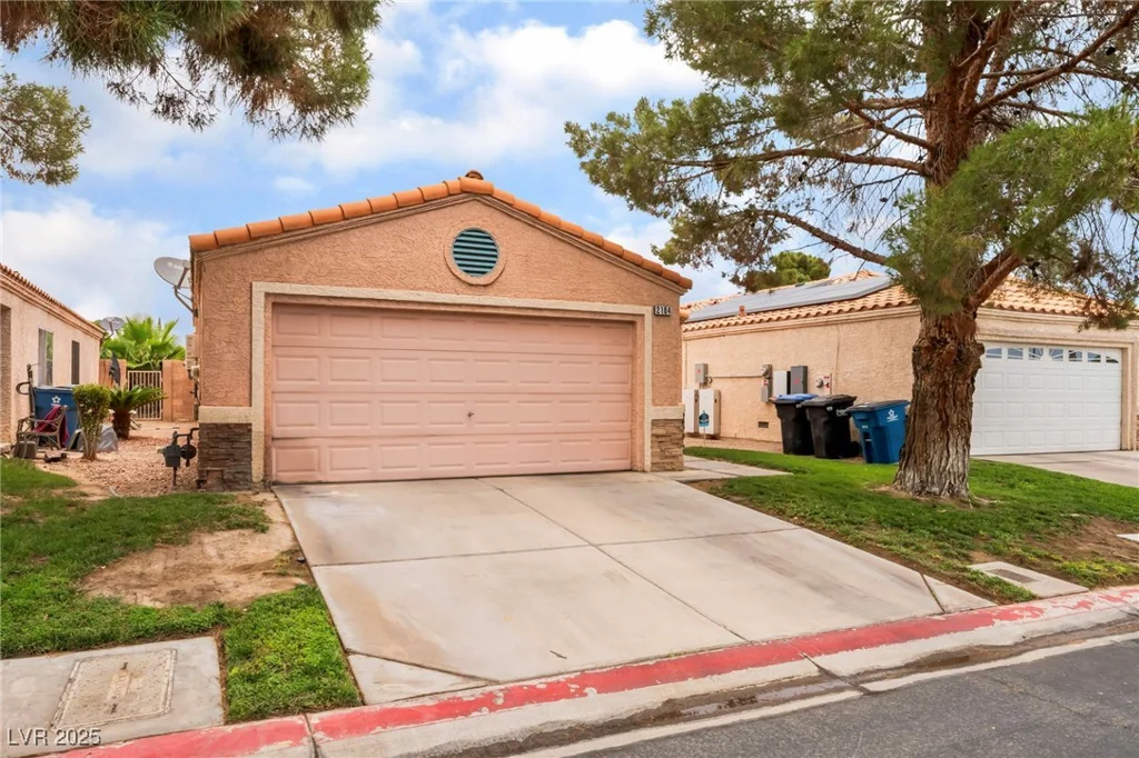 2104 Kendall Hill, Las Vegas, NV 89106