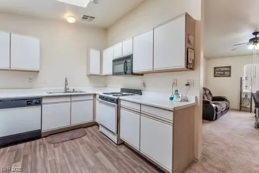 2104 Kendall Hill, Las Vegas, NV 89106