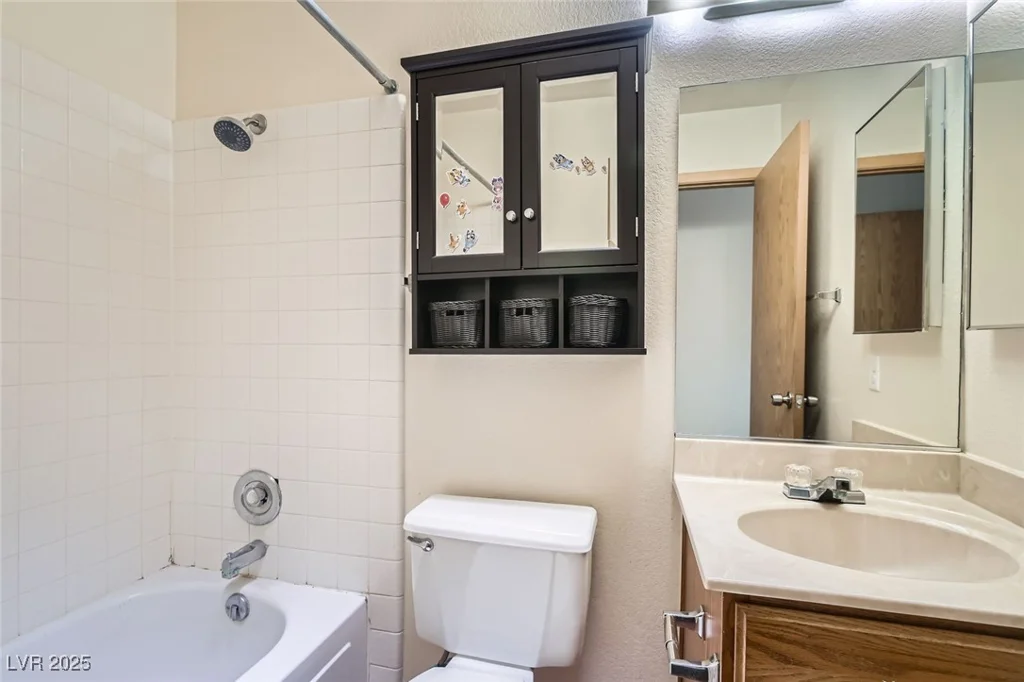 4611 Four Leaf Clover, Las Vegas, NV 89122