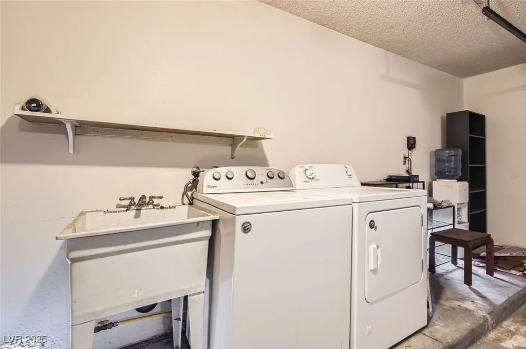 4611 Four Leaf Clover, Las Vegas, NV 89122