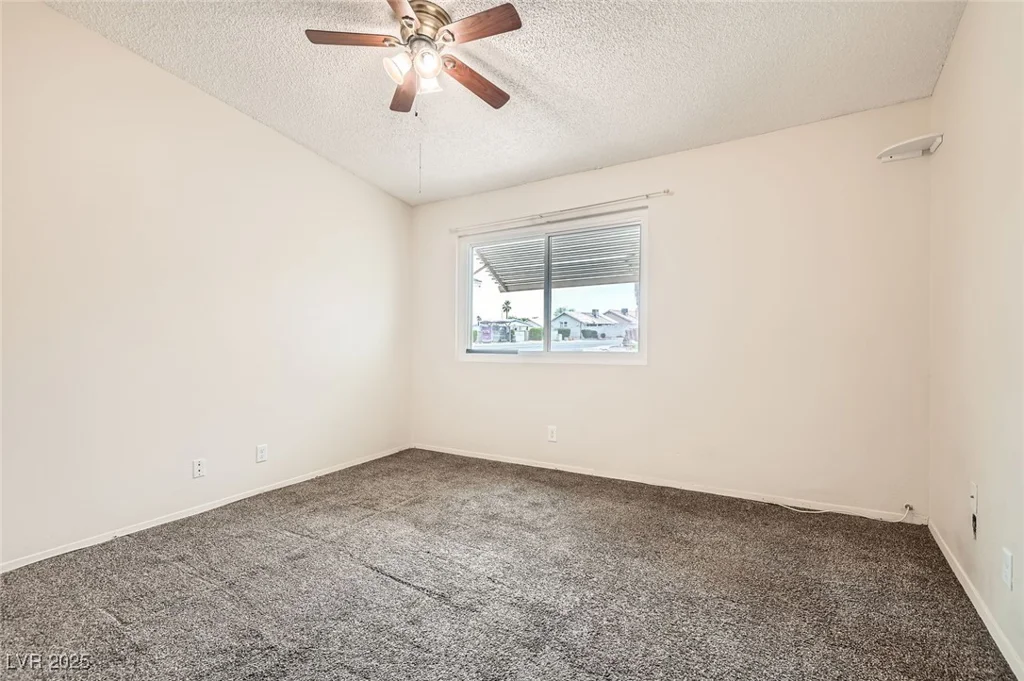 4611 Four Leaf Clover, Las Vegas, NV 89122