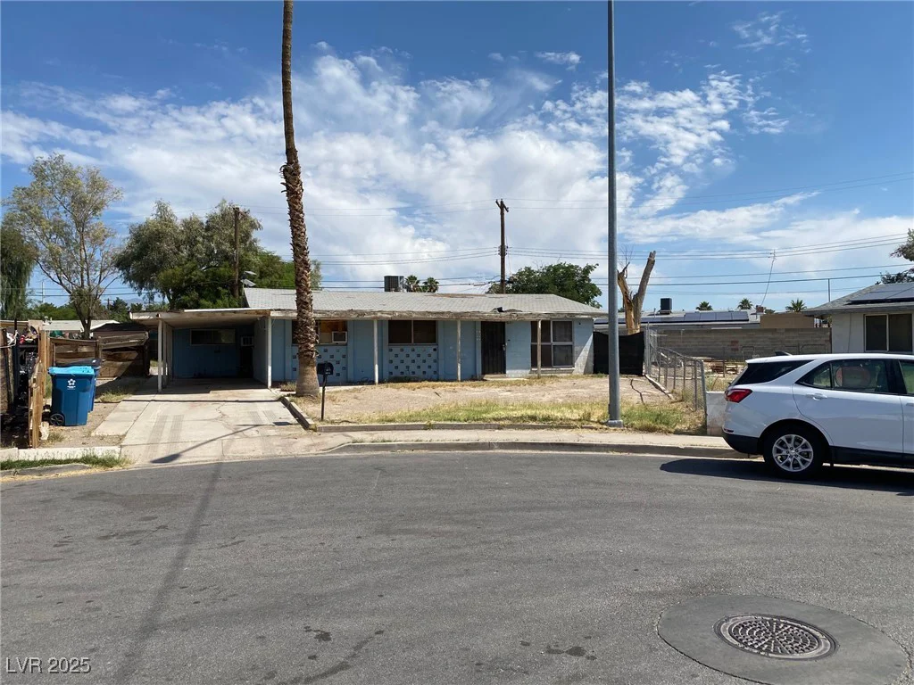 2642 San Vincente, Las Vegas, NV 89115